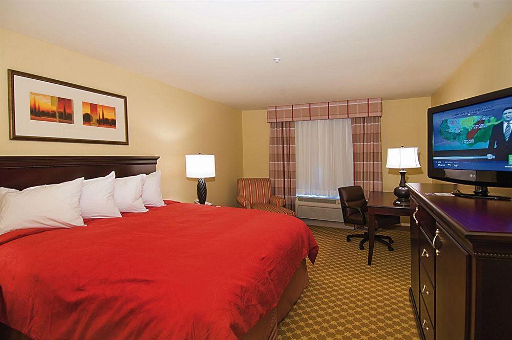 Holiday Inn & Suites - Barstow By Ihg Room photo