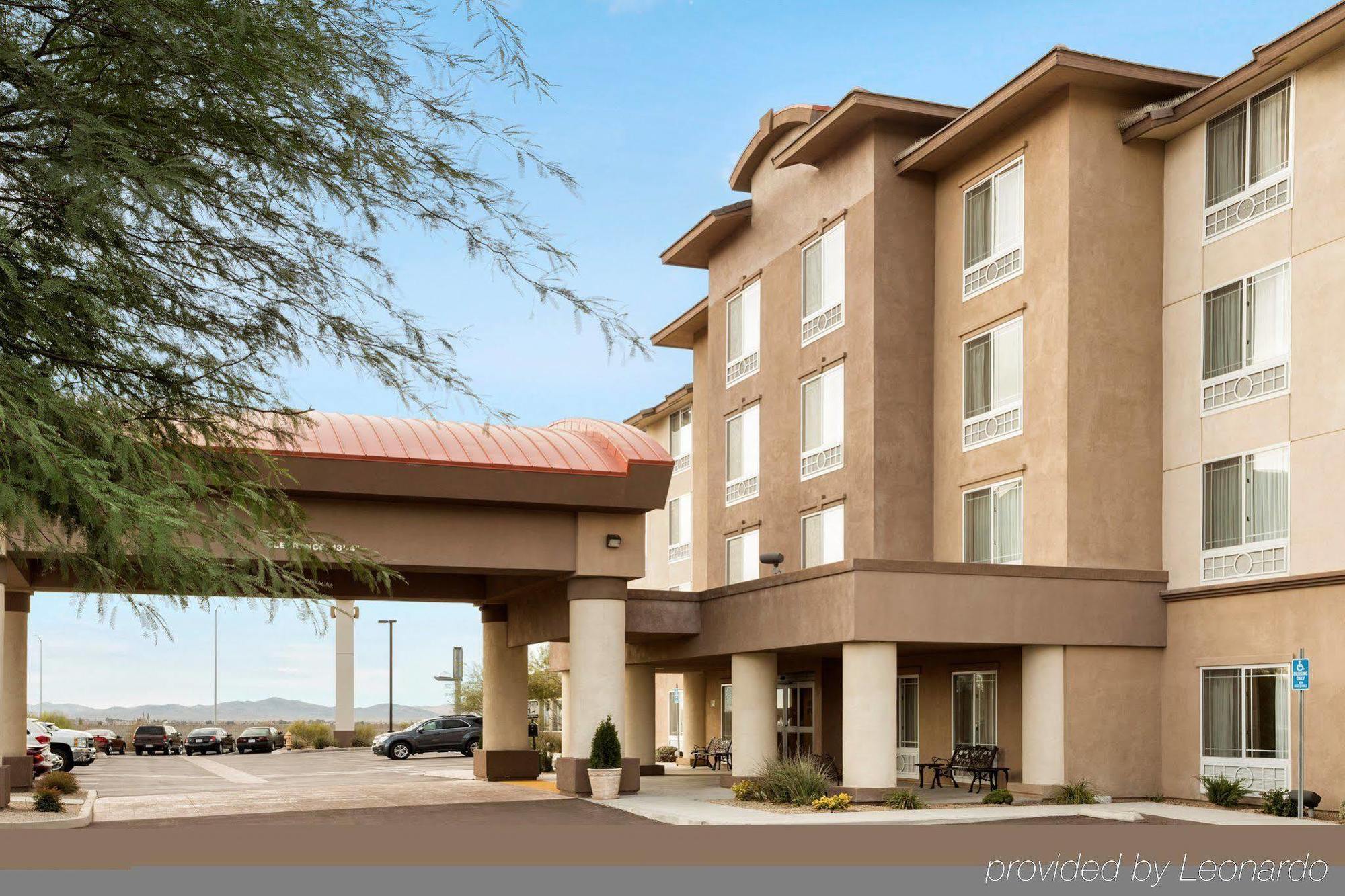 Holiday Inn & Suites - Barstow By Ihg Exterior photo